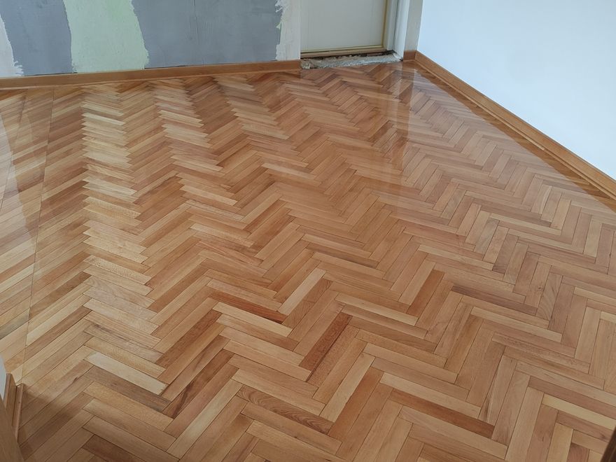 Riblja kost posle hoblovanja i lakiranja