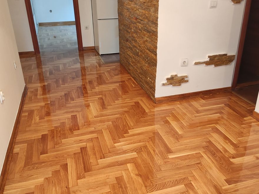 Obloga stepenika drvetom uz postojeći pod